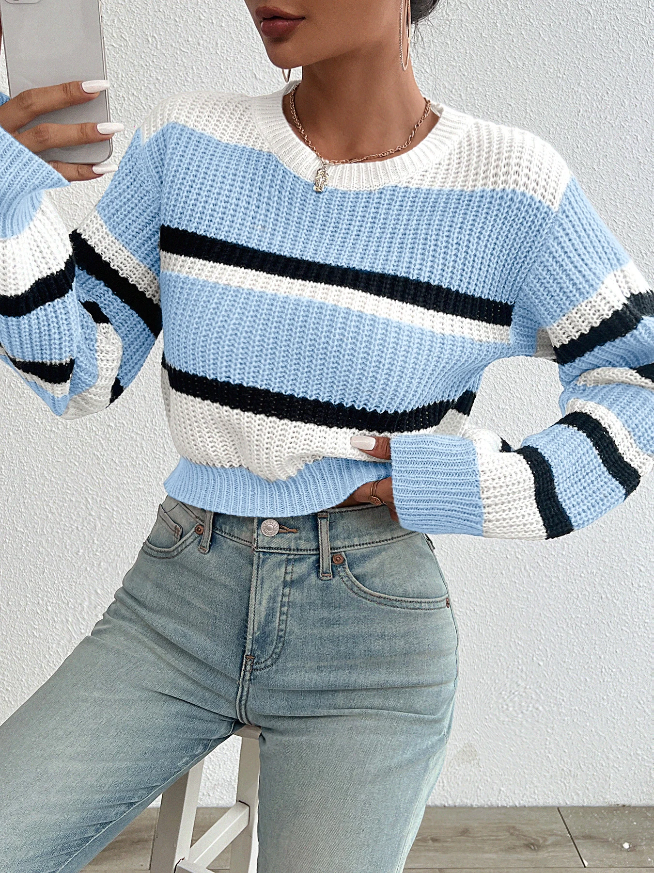 2024 autumn and winter hot sale new acrylic loose drop shoulder round neck color matching knitted long sleeve ladies sweater - Image 6