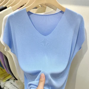 2024 New V-neck Ice Silk Knitted T-shirt Women's Bottoming Shirt Raglan Short Sleeve Thin Versatile Half-Length Sleeve Top
