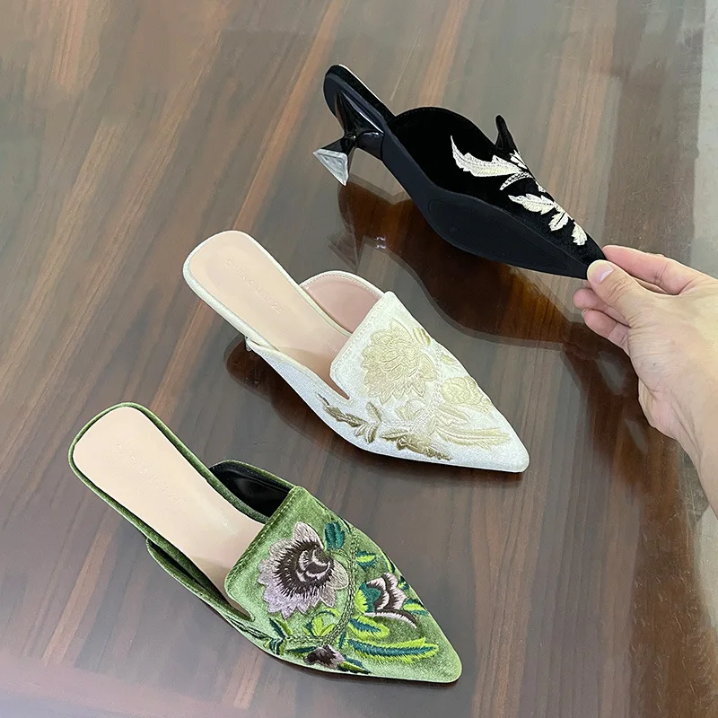 New Chinese Embroidered Baotou Half Slippers for Women, Spring and Summer Retro Cool Dragging Shoes for Women, Outdoor Shoes - Image 3