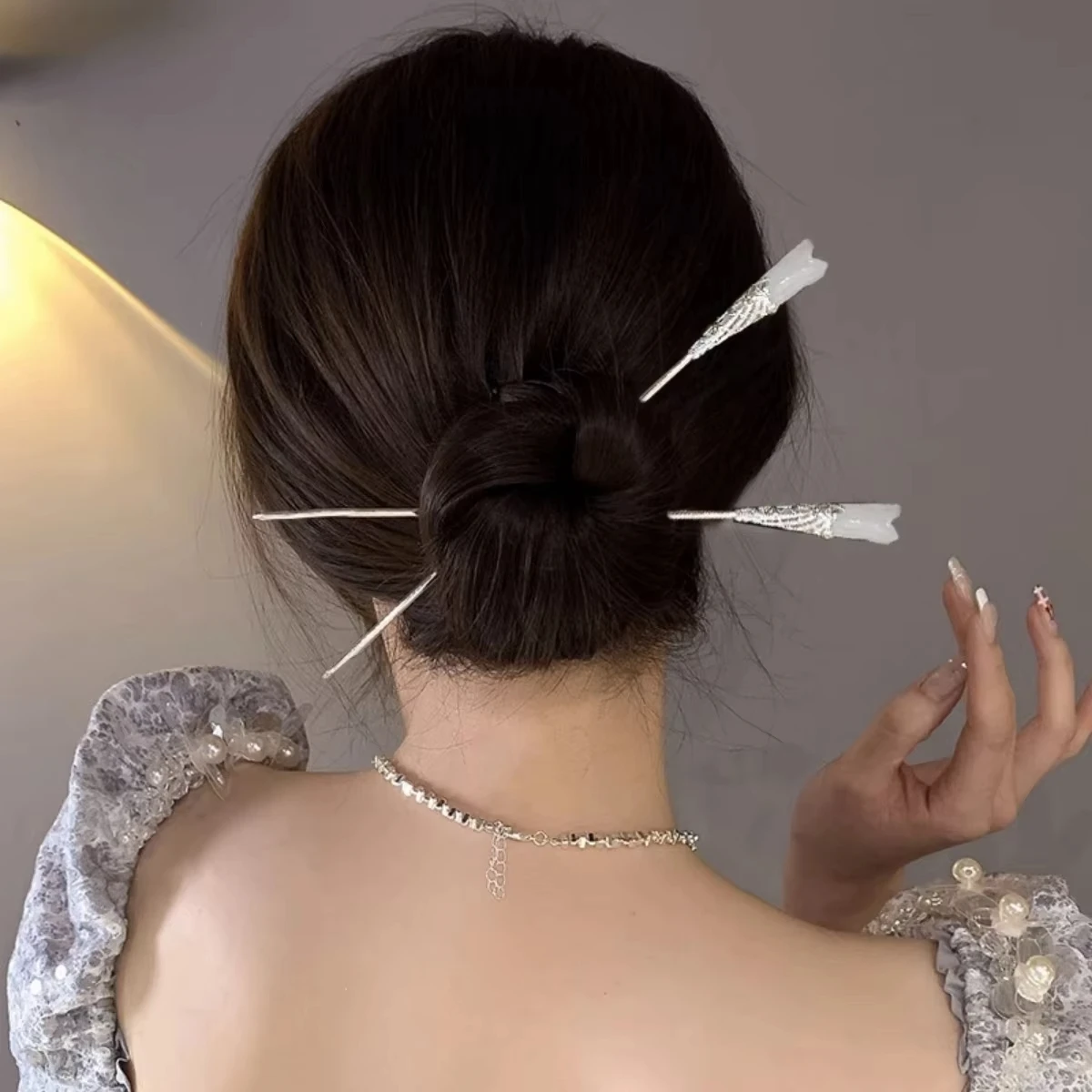Light Luxury Flower Hairpin For Women Chinese Style Floral Butterfly Tassel Hair Stick Elegant Metal Jewelry Hairpin Hair Clips - Image 4