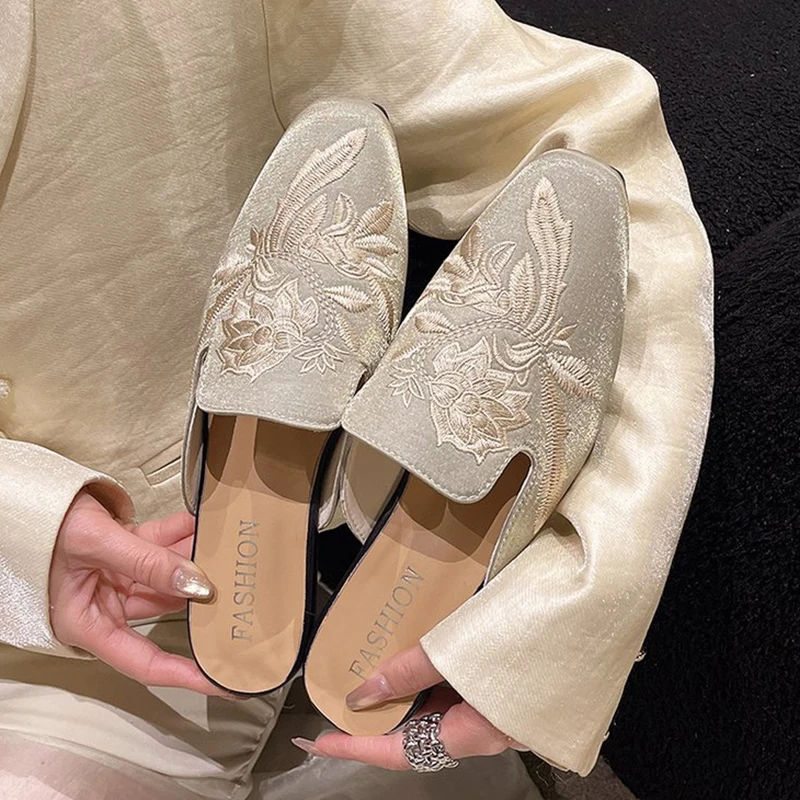 New Chinese Embroidered Baotou Half Slippers for Women, Spring and Summer Retro Cool Dragging Shoes for Women, Outdoor Shoes