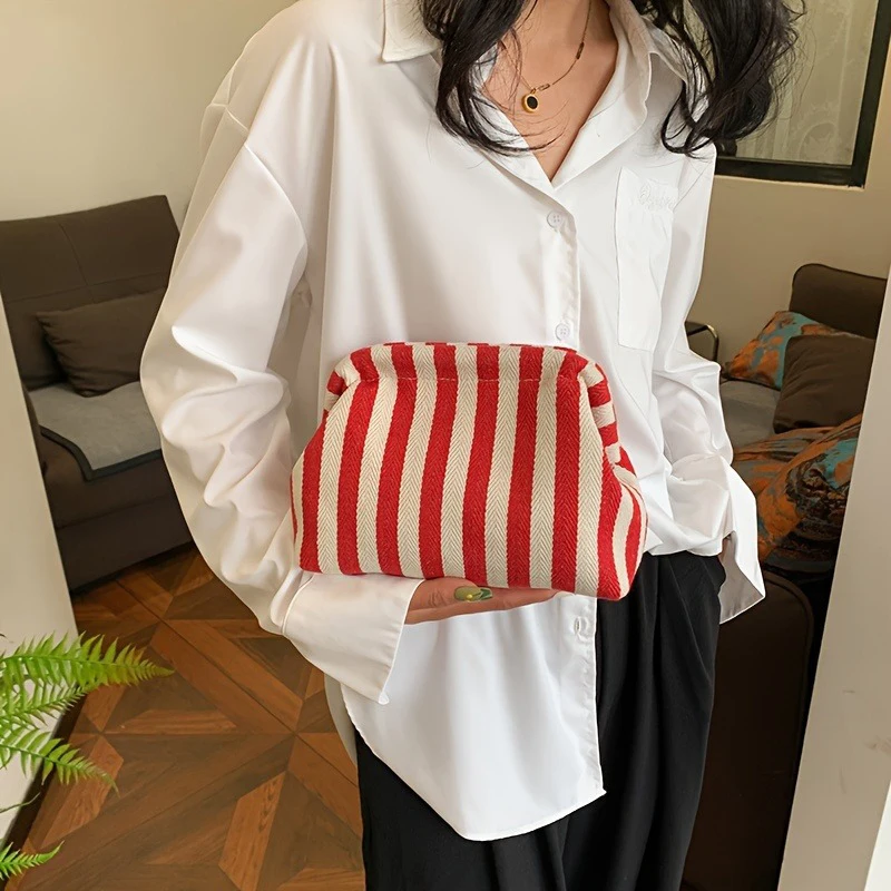 2025 New Knitted Striped Cloud Bag Clutch, Large-capacity Daily Versatile Color-blocking Clip Bag - Image 7