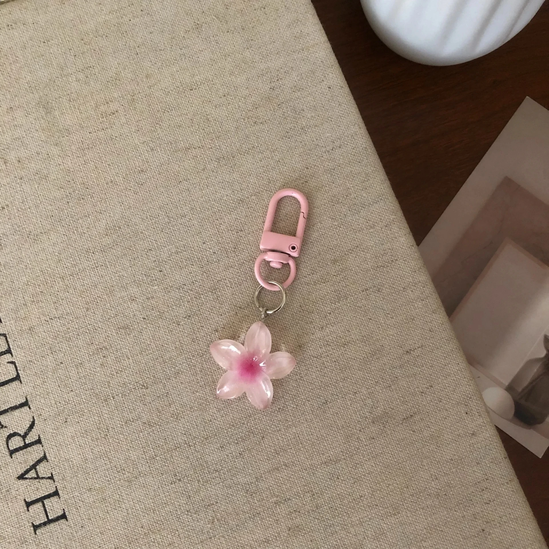 Little Flower Colorful Keychain Sweet Resin Gradient Key Chain Transparent Color Diy Cute Bag Keychains Pendant Girls Jewelry - Image 11