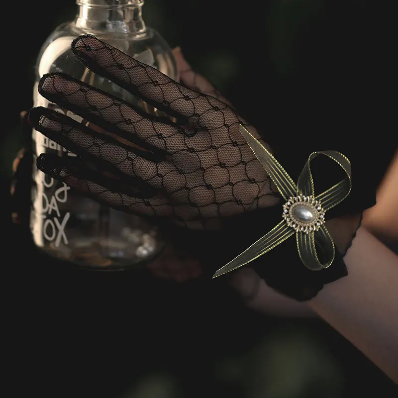 Wholesale Black Gloves Sexy Lace Short Tulle Full Finger Driving Gloves Cheap Bride Gloves Guantes Accessoires Mariage 2025 - Image 3