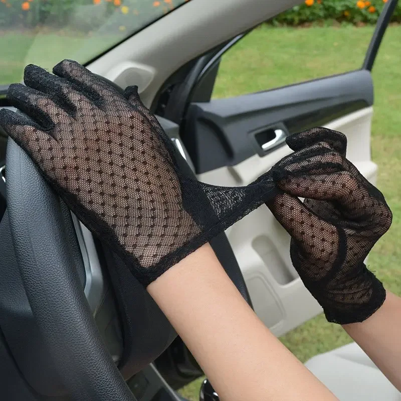 Women Summer Sexy Black Lace Gloves Mesh Hollow Breathable Sunscreen Short Paragraph Female High Elasticity Transparent Gloves - Image 4