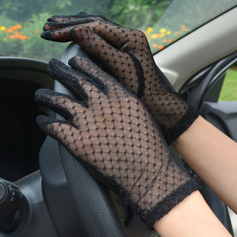 Women Summer Sexy Black Lace Gloves Mesh Hollow Breathable Sunscreen Short Paragraph Female High Elasticity Transparent Gloves - Image 2