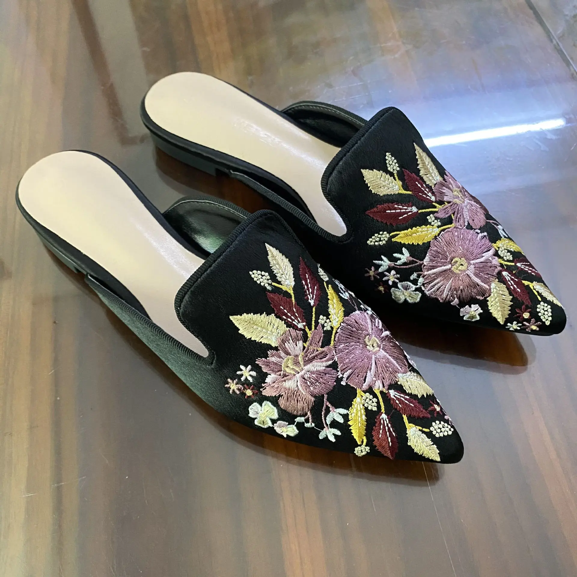 New Chinese Embroidered Baotou Half Slippers for Women, Spring and Summer Retro Cool Dragging Shoes for Women, Outdoor Shoes - Image 9
