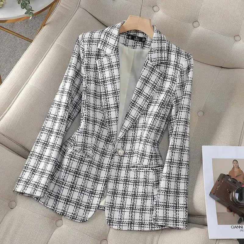 Woolen Plaid Small Suit Jacket for Women in Spring and Autumn 2025 New Short Style Korean Version Plus Size Retro Women's Suit - Image 4