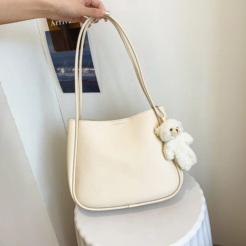 Simple And Casual New Popular PU Leather Versatile Shoulder Underarm Bag Small Fresh Solid Color Bear Pendant Handbag - Image 7