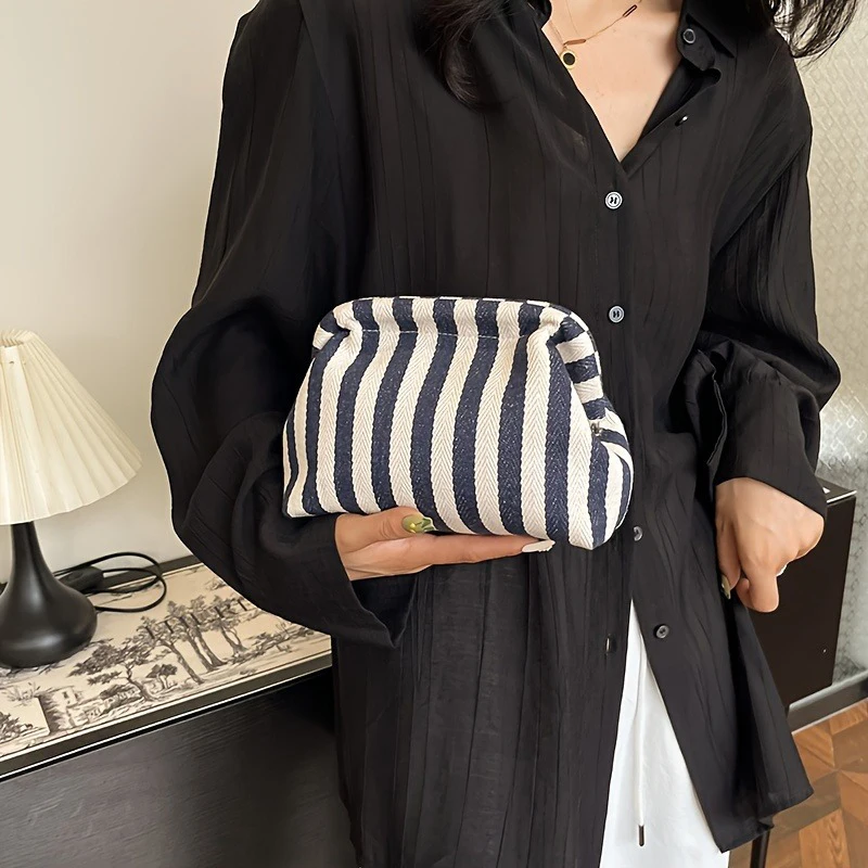 2025 New Knitted Striped Cloud Bag Clutch, Large-capacity Daily Versatile Color-blocking Clip Bag