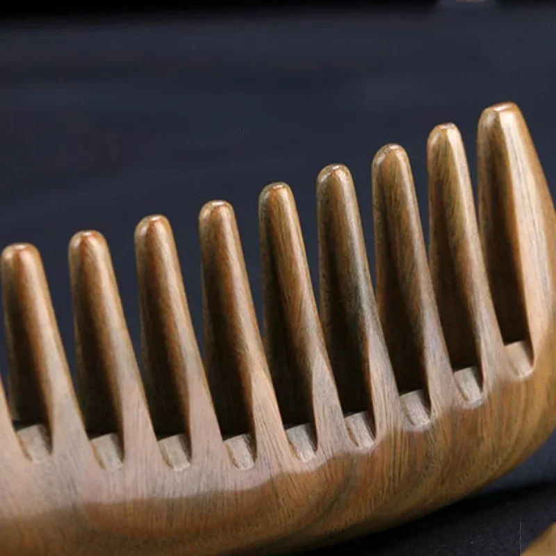 19cm Natural Green Sandalwood Comb Long Handle Electrostatic Wooden Comb for Curly & Straight Hair Anti-static Hairdressing Tool - Image 5