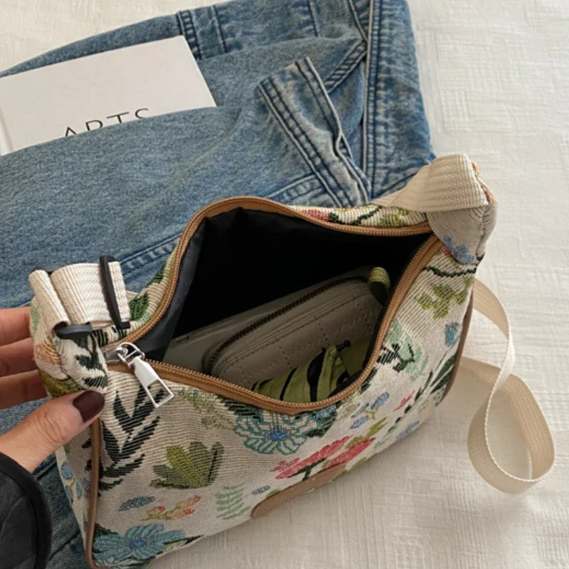 Casual Artistic Printing Underarm Niche Literary Niche Shoulder Fashion Bag Women 2025 New Tote Bag Only Beautiful Women Bag - Image 4