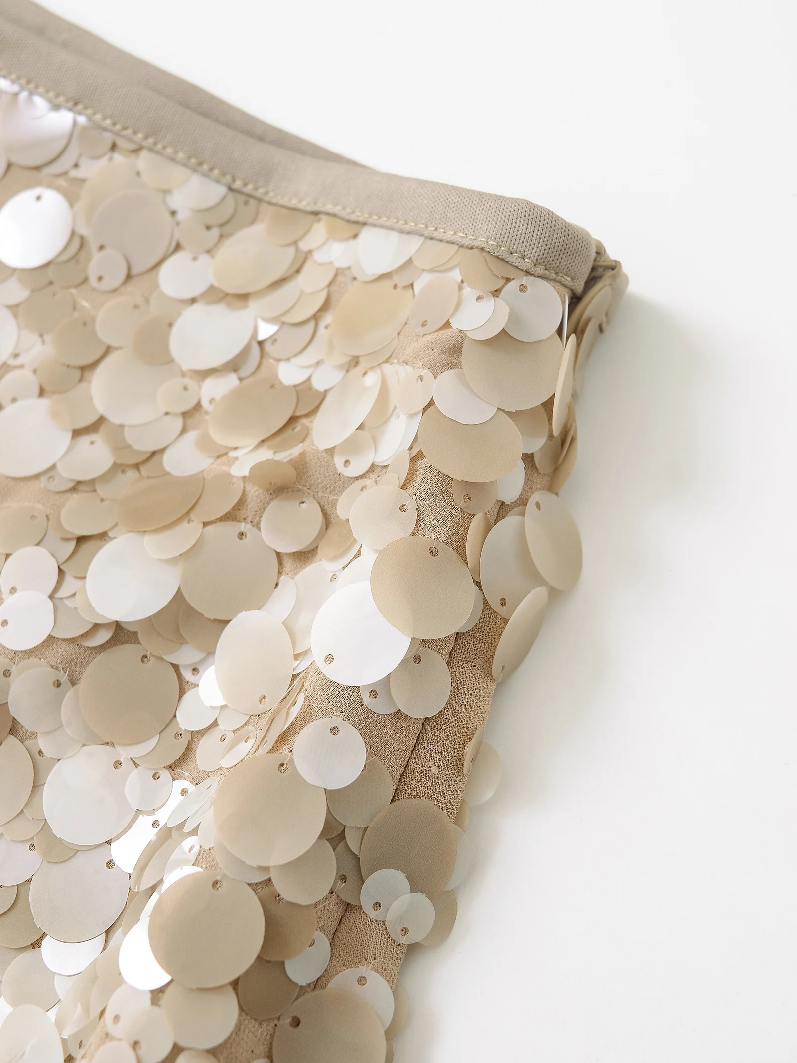 2025 Spring/Summer Women's French Design Short Style Bead embellished Sequin Fashion Style Punk Mini Skirt - Image 6