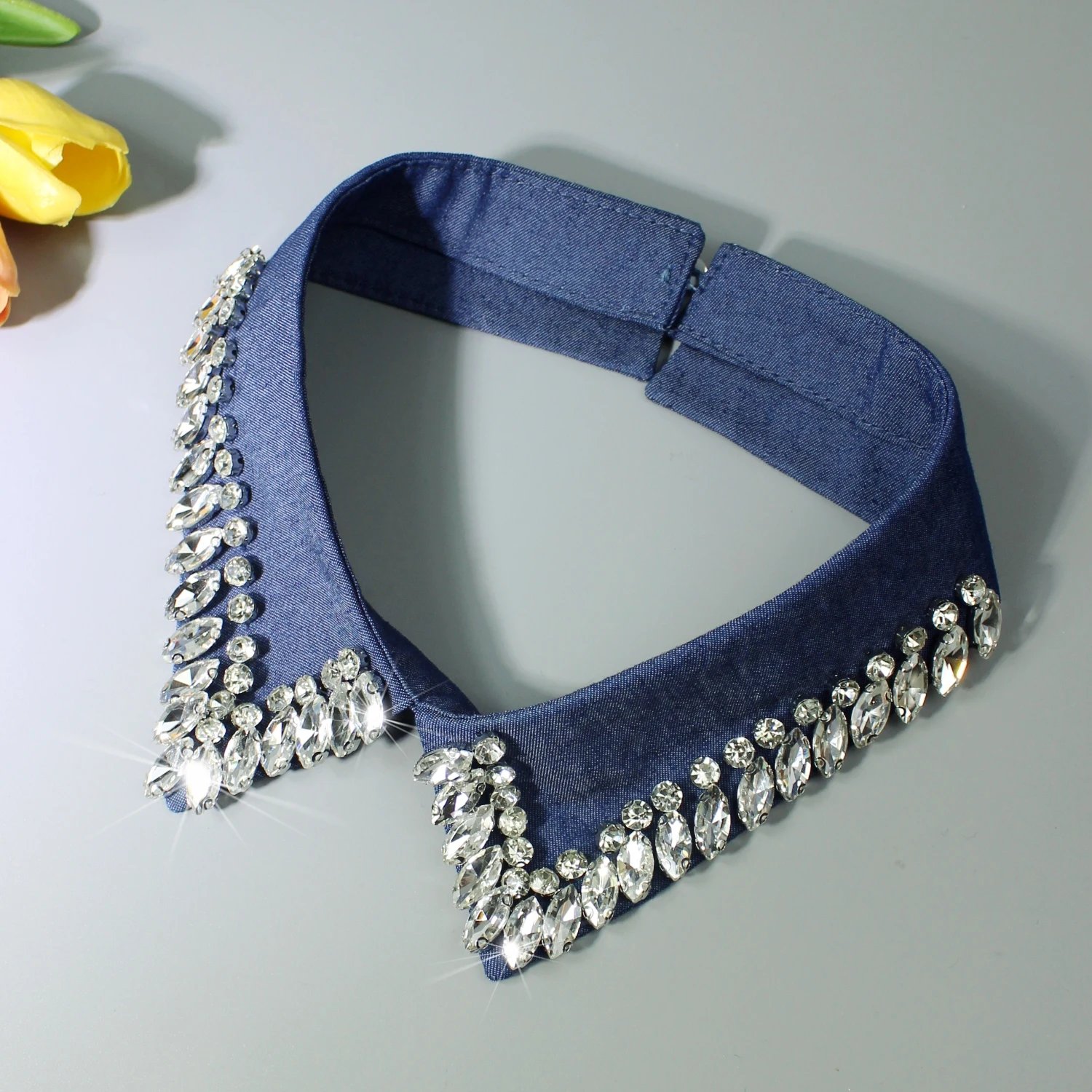 Retro rhinestone false collar. Luxurious beaded and shiny in spring, summer, autumn and winter. Handmade with nailed beads. Retr - Image 9