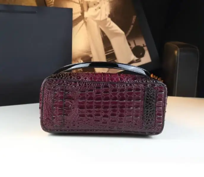 Genuine Leather Women Handbags New Tote Bag Fashion Crocodile Print Bucket Bag Retro Shoulder Messenger Bags Trend 2025 - Image 6