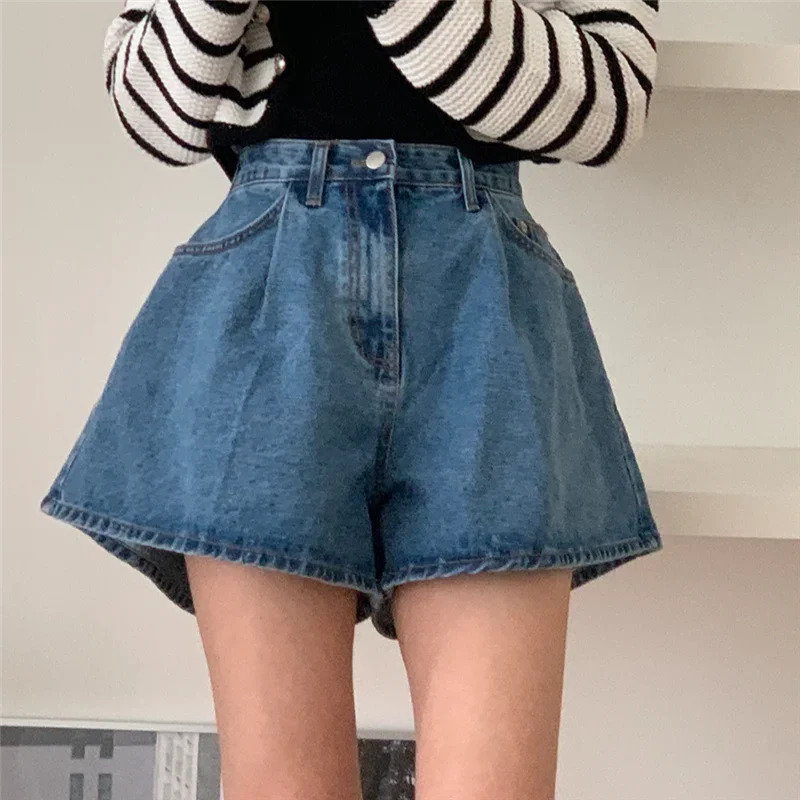 REALEFT 2024 New High Waist Washed Women's Denim Wide Leg Shorts Summer Buttons Casual Female Blue Jeans Trouses Pockets - Image 8