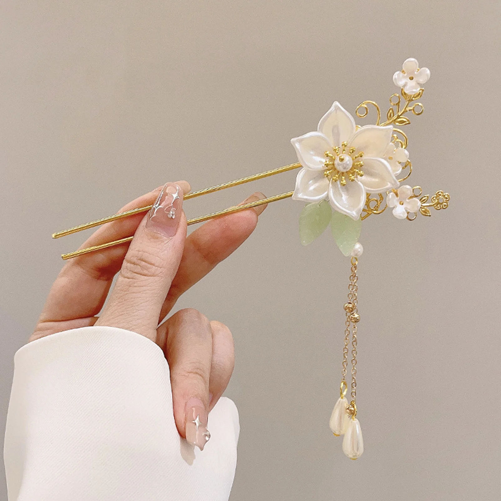 Light Luxury Flower Hairpin For Women Chinese Style Floral Butterfly Tassel Hair Stick Elegant Metal Jewelry Hairpin Hair Clips - Image 9