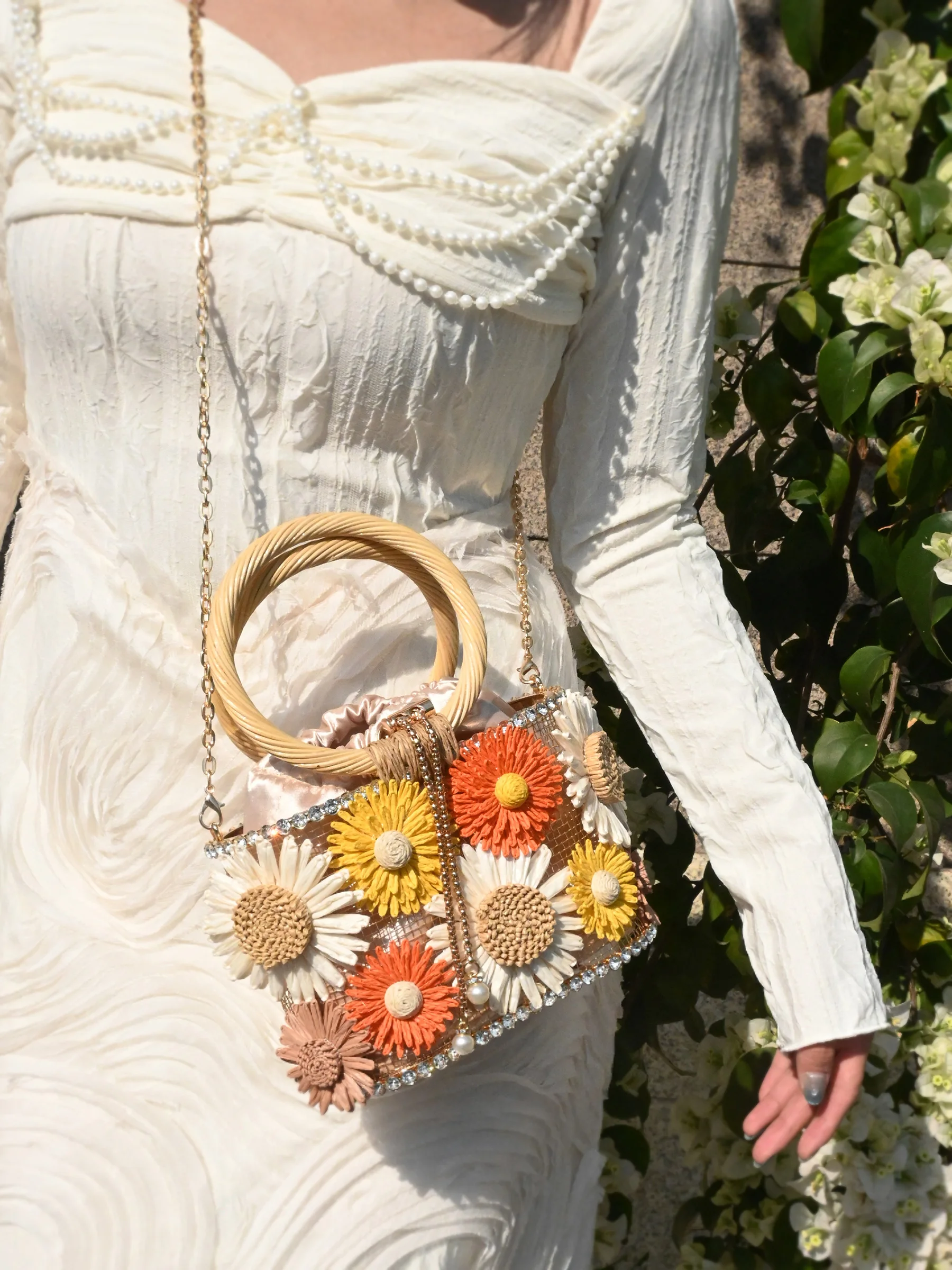 Sunshine Flower Bird Cage Evening Bag Elegant Flower Birdcage Handmade Woven Shiny Rhinestone Handbag - Image 4