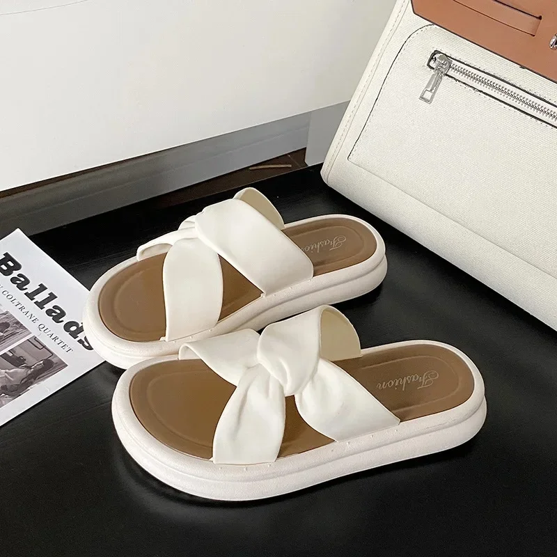 Versatile Thick Bottom Sandals Women's Summer New Outerwear Fashionable Crossbody Elegant Thick Bottom Beach Slippers - Image 7